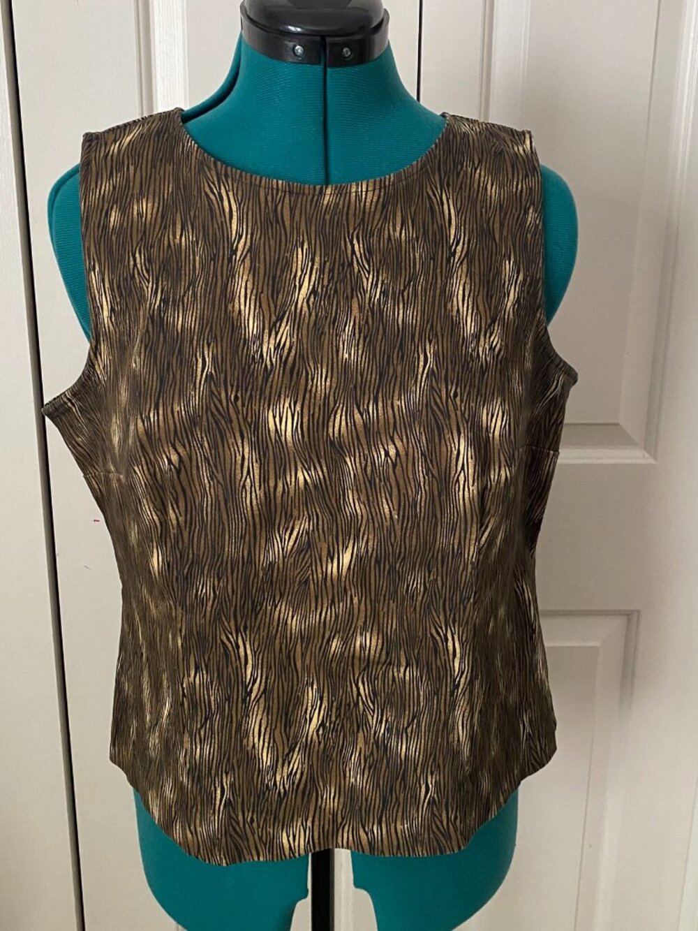Halmode Petites animal print sleeveless top